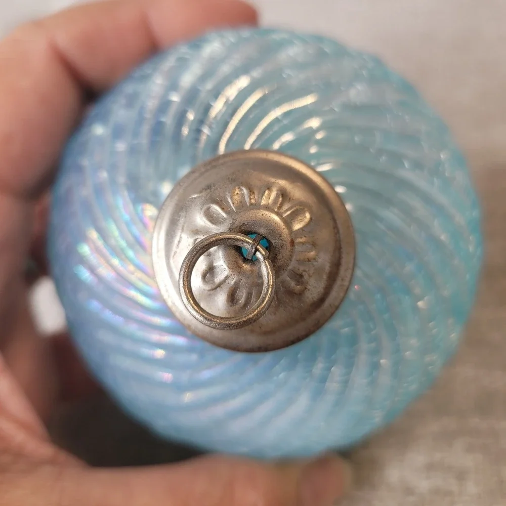Vintage Hand Blown Iridescent Aqua Blue Art Glass Shell Christmas Ornament 3.5
